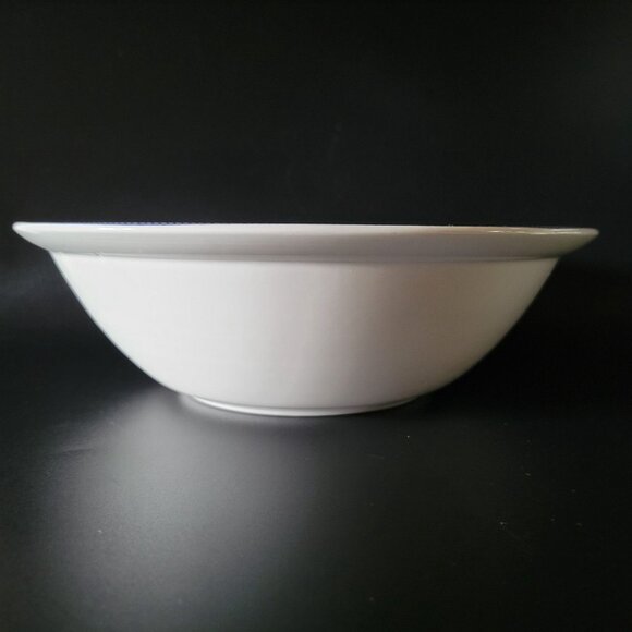 Johnson Brothers Blue Willow Salad Serving Bowl, Blue and White Bowl 10.25" - Picture 4 of 6